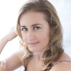 Meet your Posher, Rayna